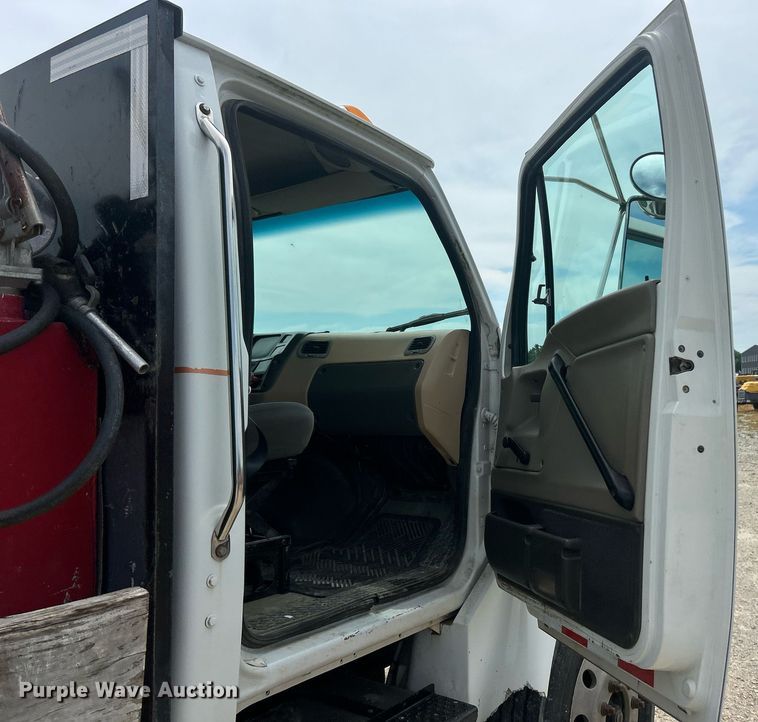 image for item EK8416 2006 Sterling Acterra flatbed truck