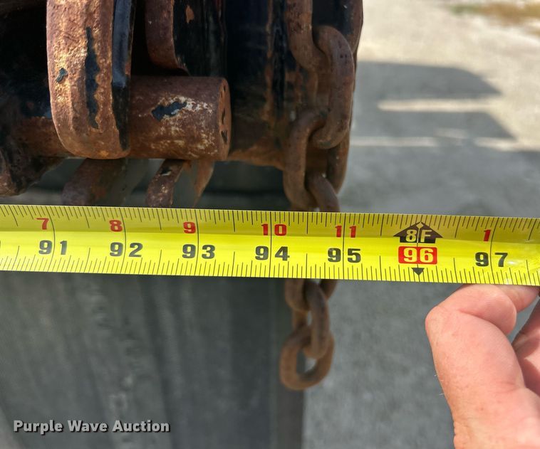 image for item EK8424 1997 Isuzu F7 flatbed truck