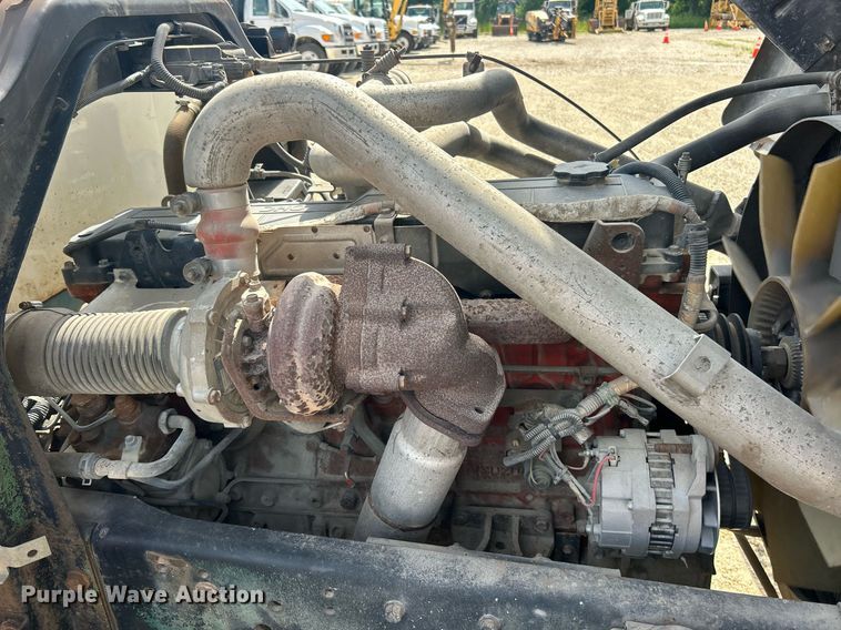 image for item EK8424 1997 Isuzu F7 flatbed truck