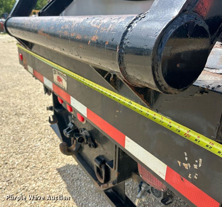 image for item EK8425 2007 Ford F750 Super Duty XL flatbed truck