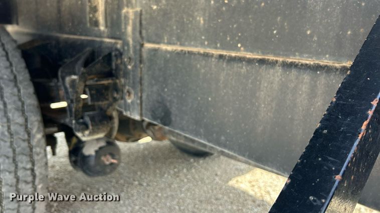 image for item EK8425 2007 Ford F750 Super Duty XL flatbed truck