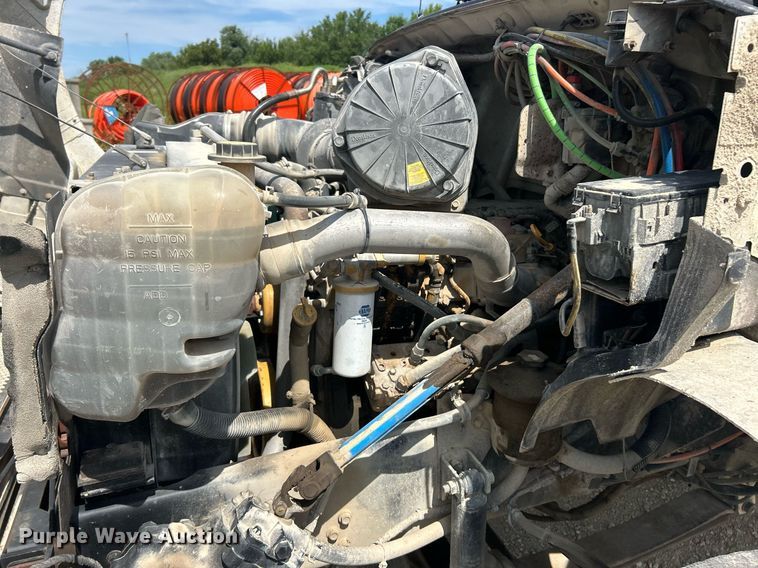 image for item EK8425 2007 Ford F750 Super Duty XL flatbed truck