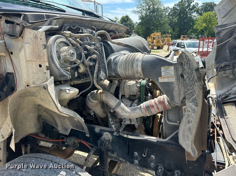 image for item EK8425 2007 Ford F750 Super Duty XL flatbed truck