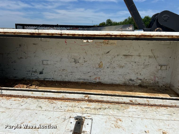 image for item EK8426 2007 Ford F750 Super Duty XL flatbed truck