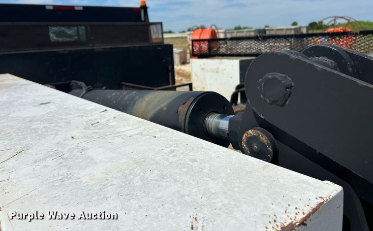 image for item EK8426 2007 Ford F750 Super Duty XL flatbed truck