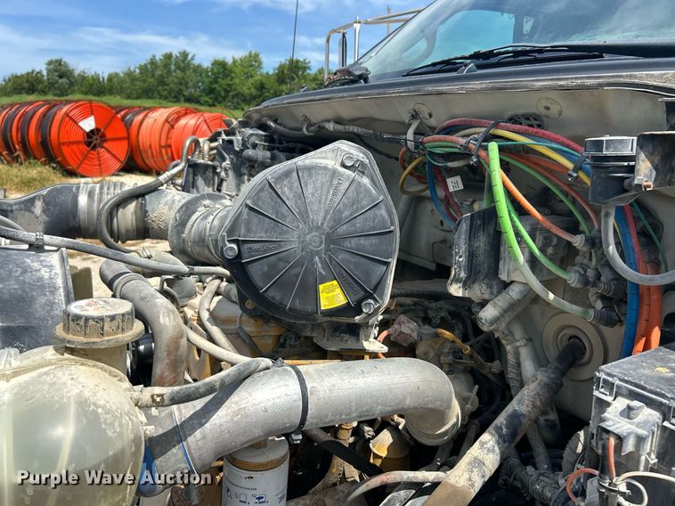 image for item EK8426 2007 Ford F750 Super Duty XL flatbed truck