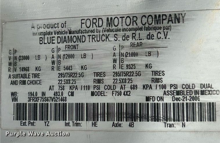 image for item EK8426 2007 Ford F750 Super Duty XL flatbed truck