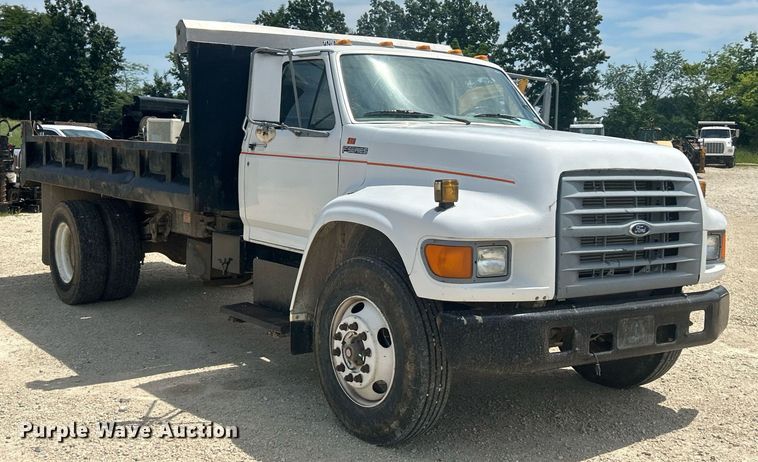 image for item EK8427 1998 Ford F800 dump truck