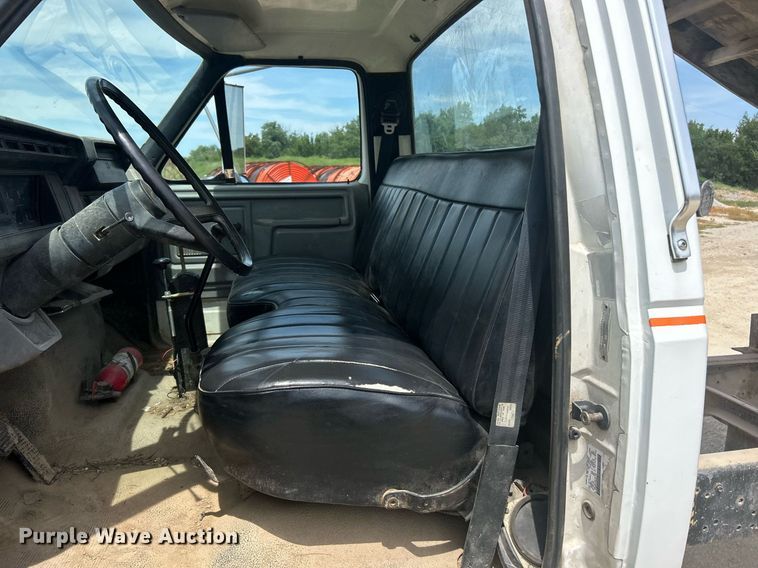 image for item EK8427 1998 Ford F800 dump truck