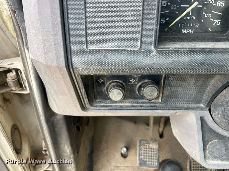 image for item EK8427 1998 Ford F800 dump truck