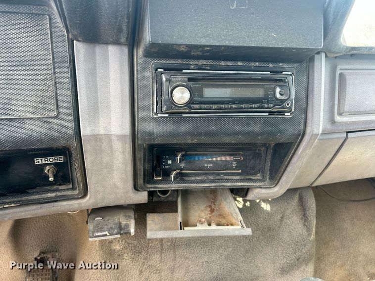 image for item EK8427 1998 Ford F800 dump truck