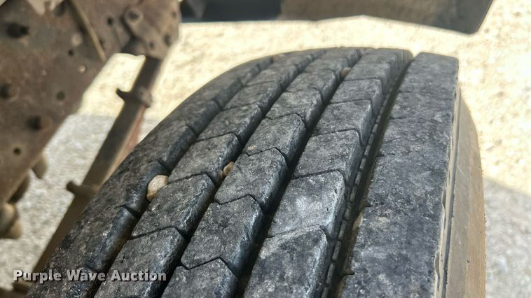 image for item EK8427 1998 Ford F800 dump truck