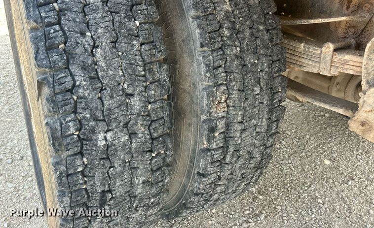 image for item EK8427 1998 Ford F800 dump truck