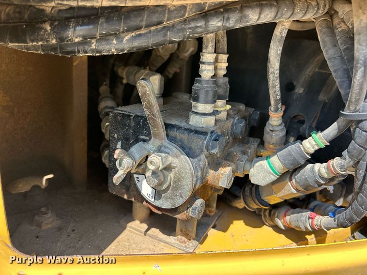 image for item EK8428 2008 Komatsu PC78MR-6 mini excavator