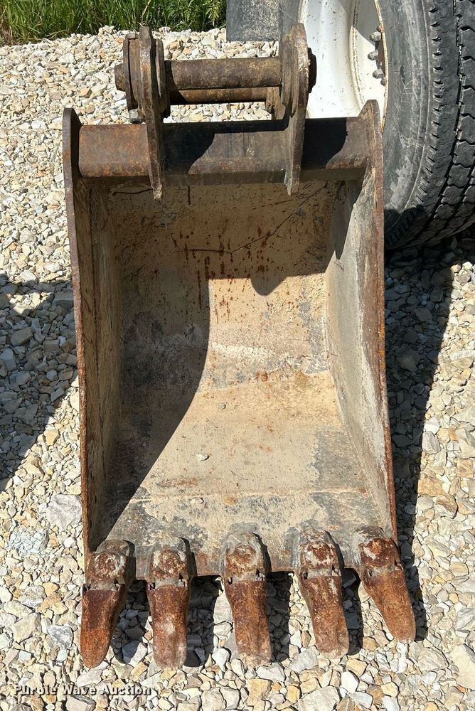 image for item EK8428 2008 Komatsu PC78MR-6 mini excavator