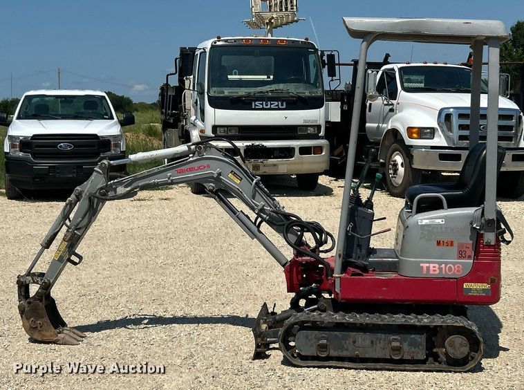image for item EK8434 2003 Takeuchi TB108 mini excavator