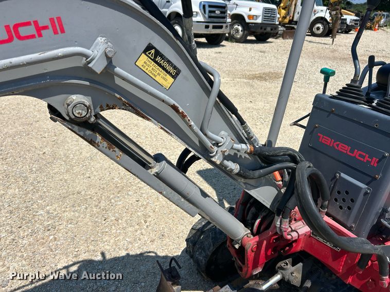 image for item EK8434 2003 Takeuchi TB108 mini excavator