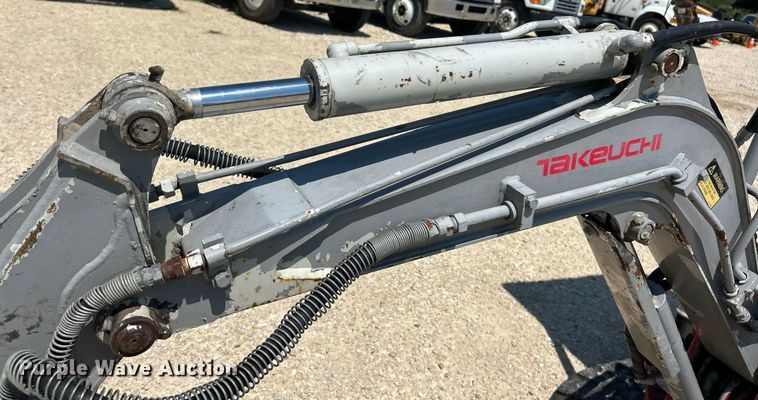 image for item EK8434 2003 Takeuchi TB108 mini excavator