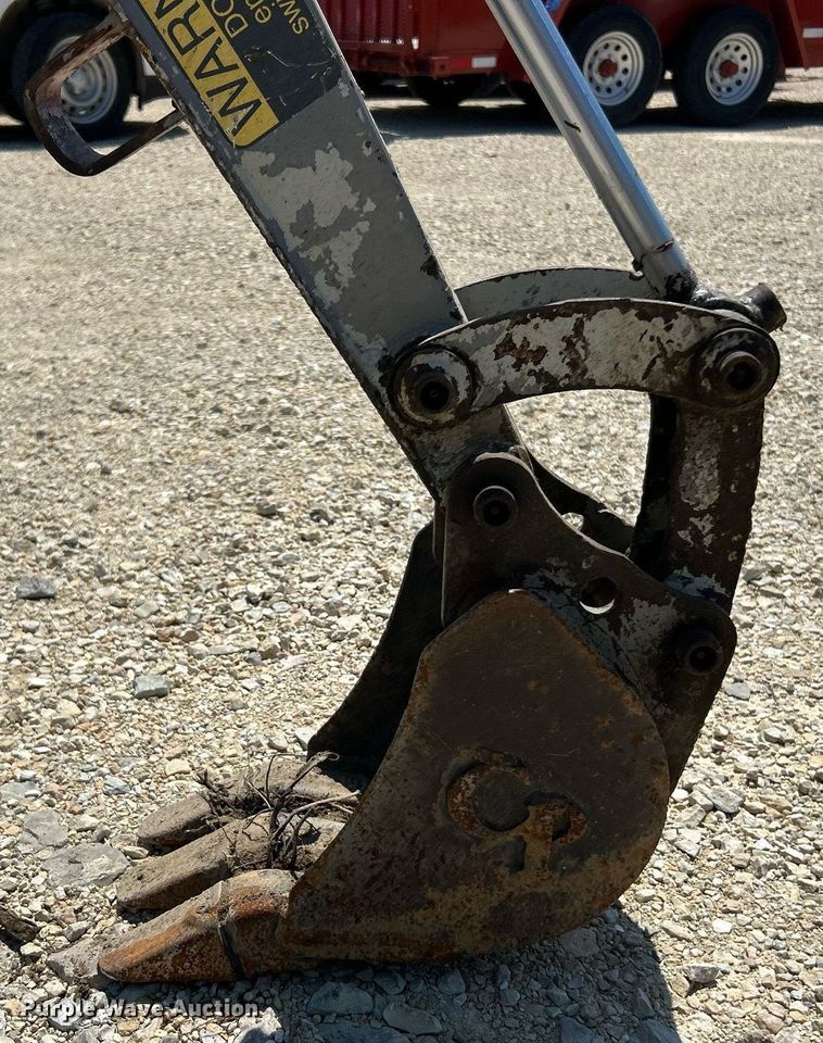 image for item EK8434 2003 Takeuchi TB108 mini excavator