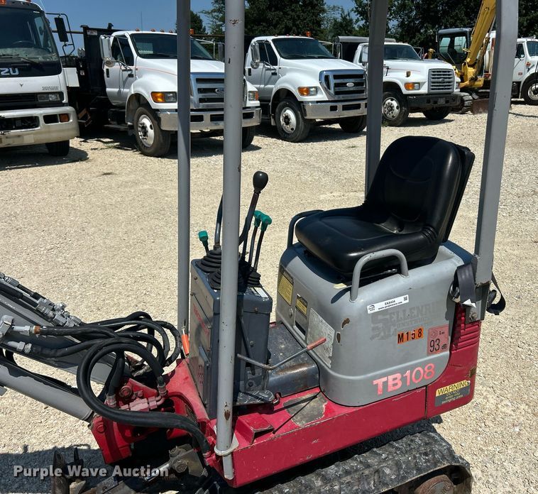 image for item EK8434 2003 Takeuchi TB108 mini excavator