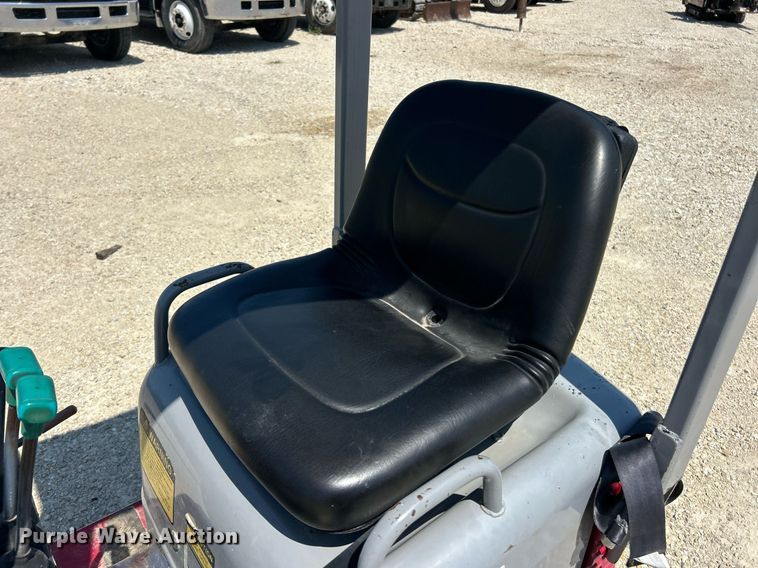 image for item EK8434 2003 Takeuchi TB108 mini excavator