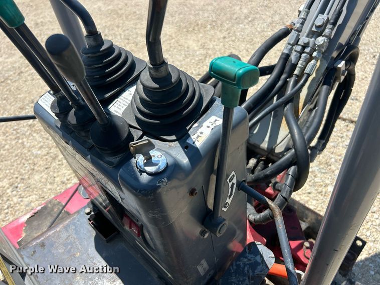 image for item EK8434 2003 Takeuchi TB108 mini excavator