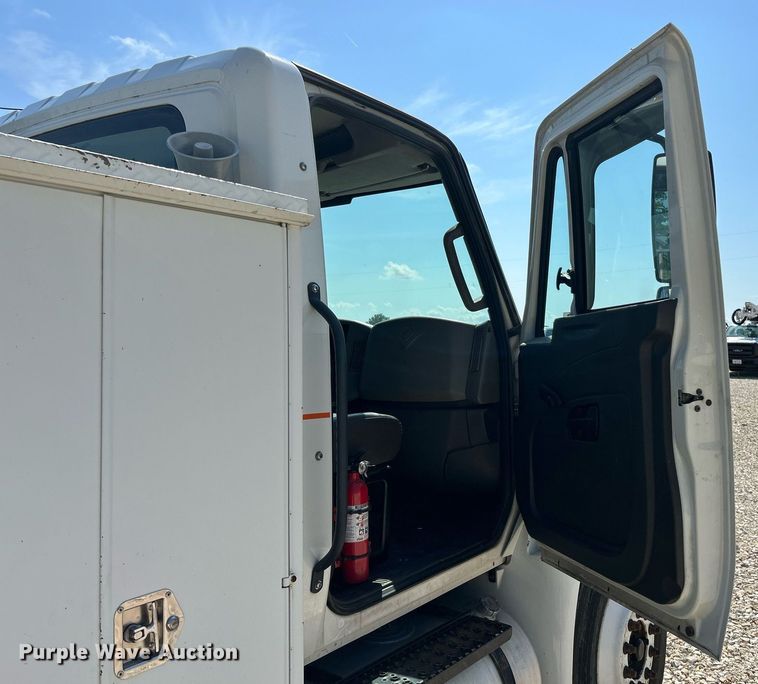 image for item EK8435 2014 International MA025 utility / service truck