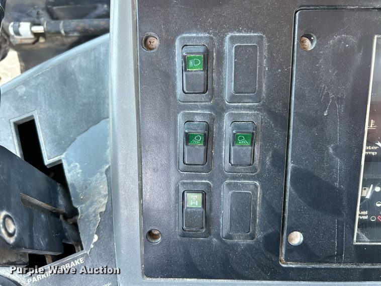 image for item EK8437 1997 Case 580 Super L backhoe