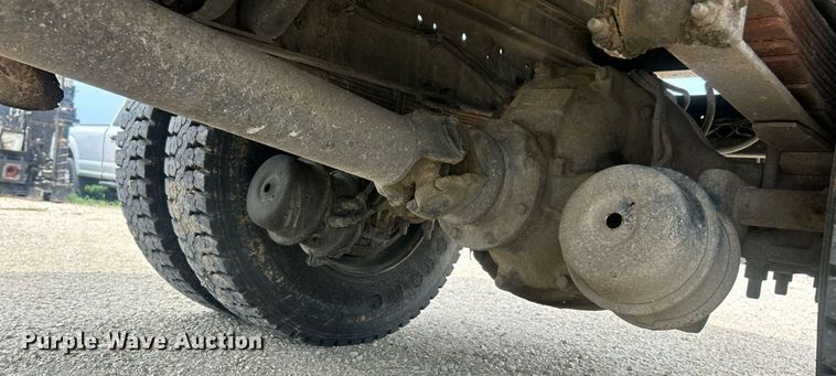 image for item EK8438 1990 Ford L9000 dump truck