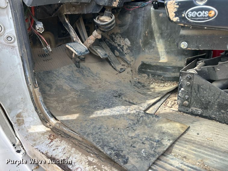 image for item EK8438 1990 Ford L9000 dump truck