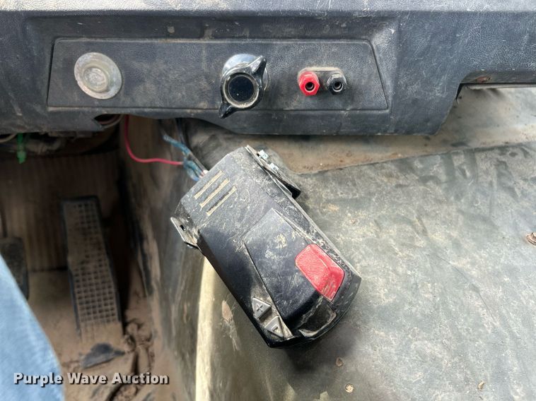 image for item EK8438 1990 Ford L9000 dump truck