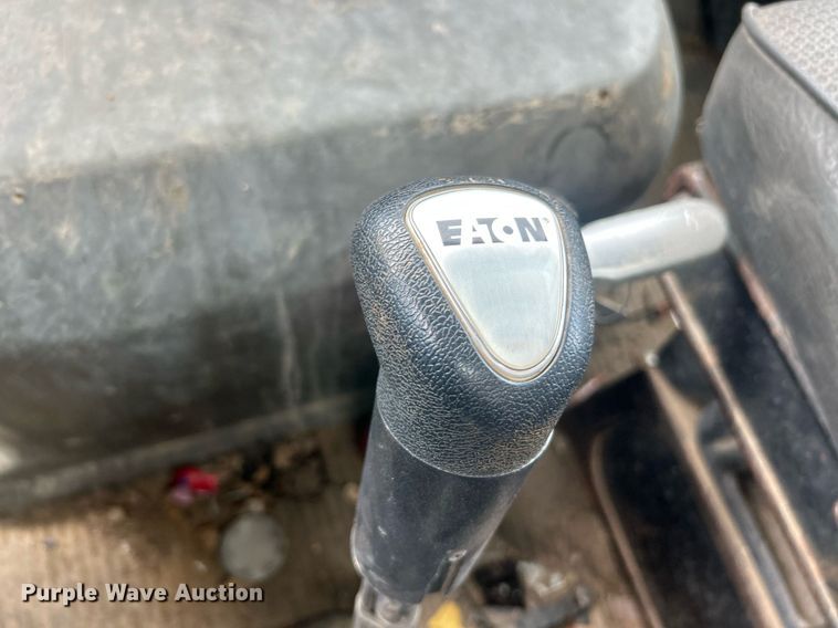 image for item EK8438 1990 Ford L9000 dump truck