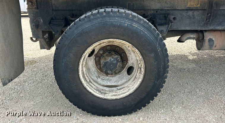 image for item EK8438 1990 Ford L9000 dump truck