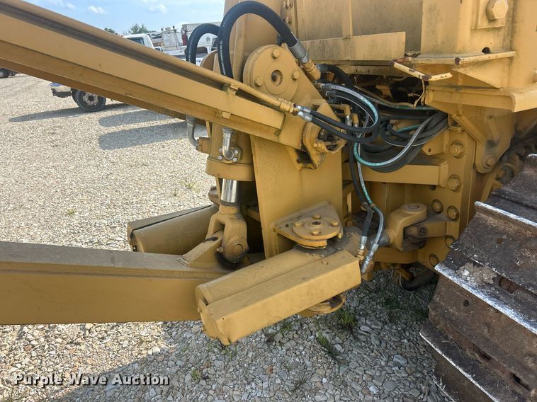 image for item EK8439 Dressta TD-15C cable plow