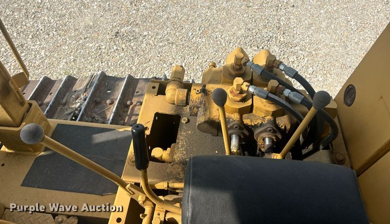 image for item EK8439 Dressta TD-15C cable plow