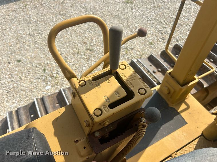 image for item EK8439 Dressta TD-15C cable plow