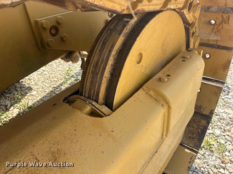 image for item EK8439 Dressta TD-15C cable plow