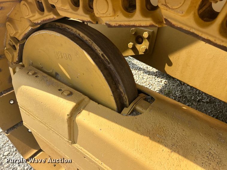 image for item EK8439 Dressta TD-15C cable plow