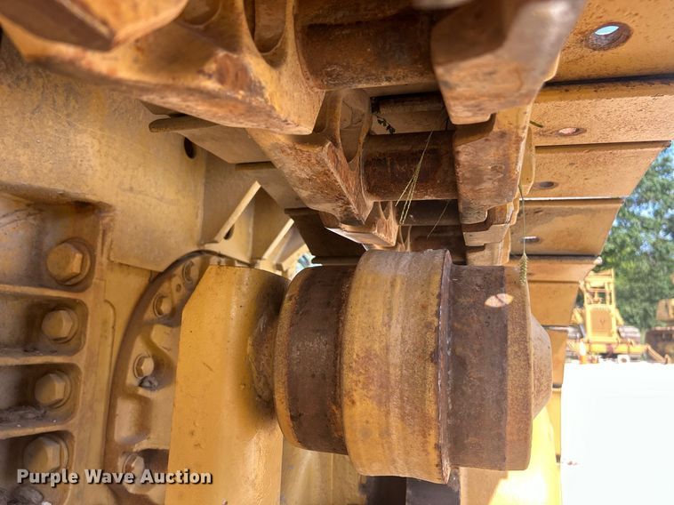 image for item EK8439 Dressta TD-15C cable plow