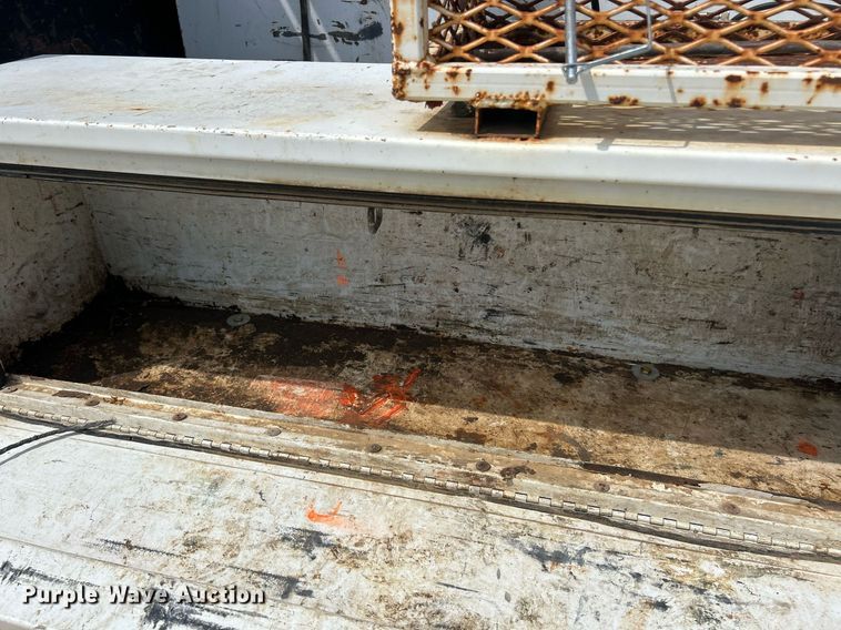 image for item EK8440 1999 International 4700 Low Profile flatbed truck