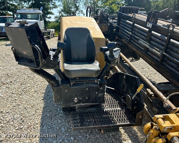 image for item EK8443 2014 Vermeer D24X40 Series II Navigator directional boring unit