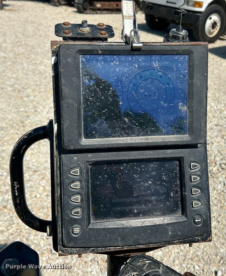 image for item EK8443 2014 Vermeer D24X40 Series II Navigator directional boring unit