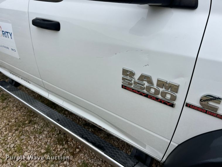 image for item EK8450 2014 Dodge Ram 5500  Crew Cab dump truck