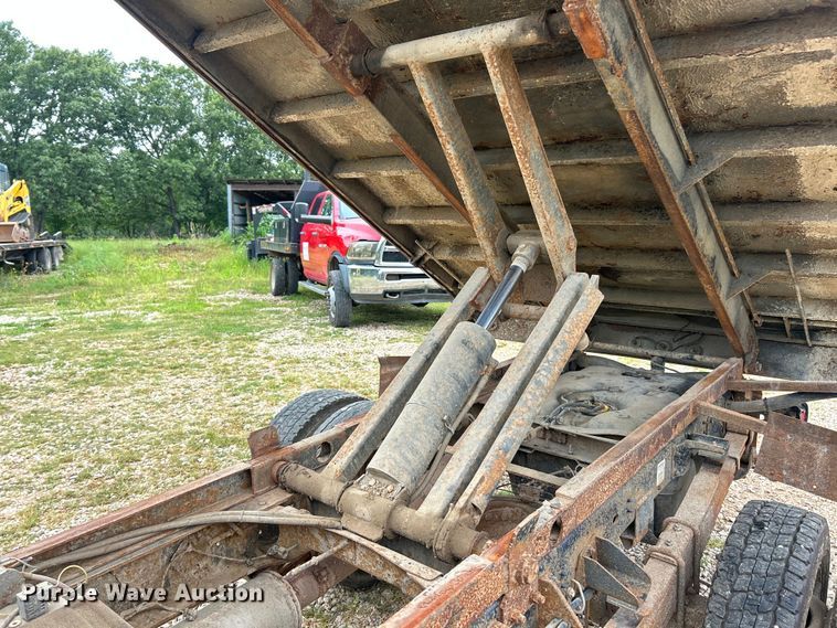 image for item EK8450 2014 Dodge Ram 5500  Crew Cab dump truck