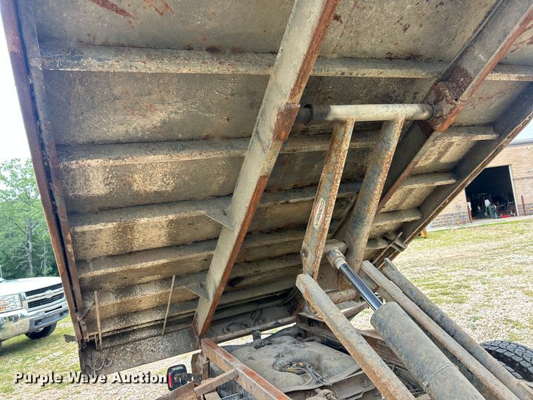 image for item EK8450 2014 Dodge Ram 5500  Crew Cab dump truck