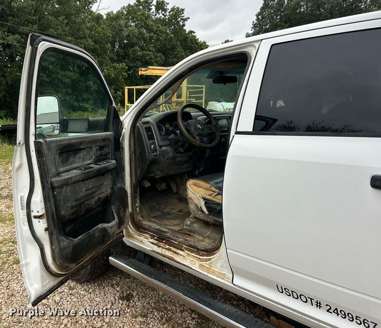 image for item EK8450 2014 Dodge Ram 5500  Crew Cab dump truck