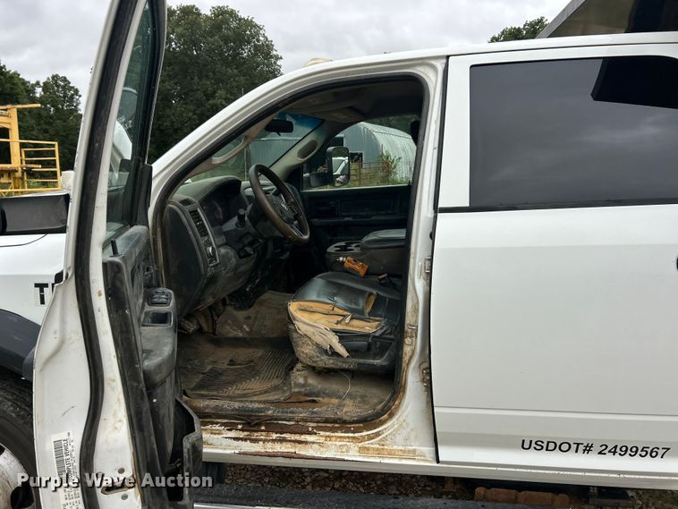 image for item EK8450 2014 Dodge Ram 5500  Crew Cab dump truck