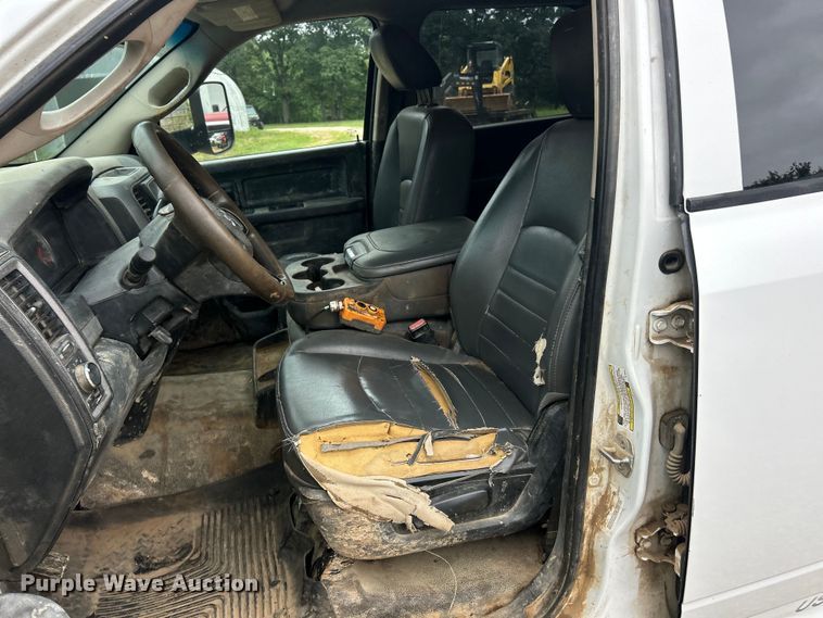 image for item EK8450 2014 Dodge Ram 5500  Crew Cab dump truck