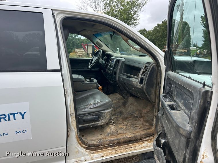 image for item EK8450 2014 Dodge Ram 5500  Crew Cab dump truck