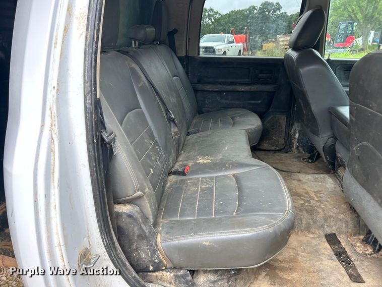 image for item EK8450 2014 Dodge Ram 5500  Crew Cab dump truck